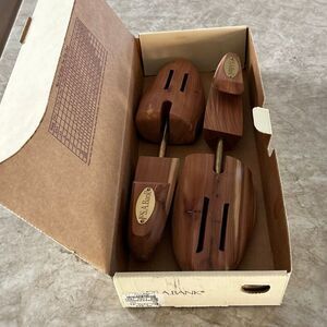 JOS A BANK Cedar Shoe Stretchers